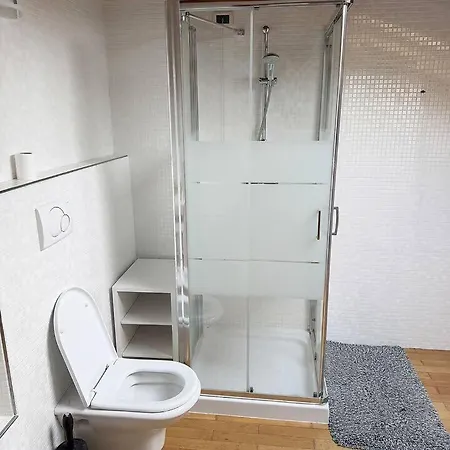 Appartement Gardéa – Eleganza Nel Cuore Di Garde